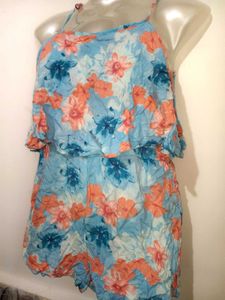 🎄Buy 1, Get 1 Free🎁Size S/ M Floral Print Romper