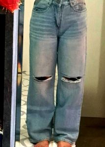 Ripped Jeans - Stylish Denim