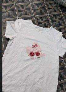 5 Tshirts + 1 Claw Clip + Mayskin Mosturiser