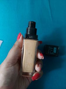 Maybelline Foundation Matte 126 70% Left