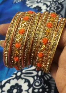 Beautiful Bangle Set With Free Saree Pin