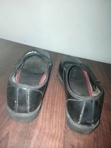 Black Shoe