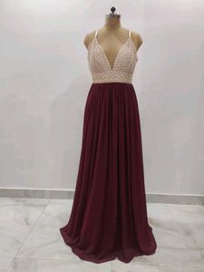 Elegant Burgundy Maxi Dress