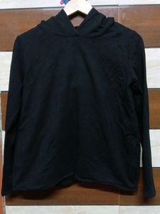 Black Sweatshirt