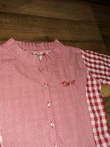 Red checks Top