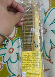 Combo Of Hair Comb, Compact Mirror And Pouch