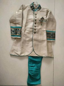 Boys&#39; Sherwani Set