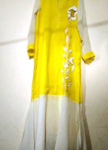 🌻Elegant Ethnic Gown🌻