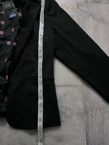 Max Black Blazer