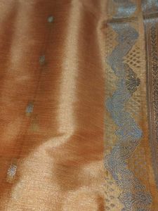 i am selling brand new saree
