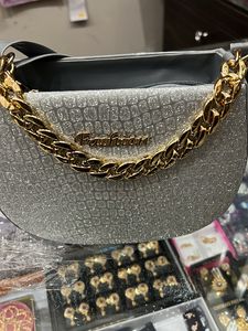 Purse 133