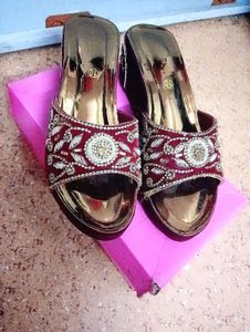 Embroidered Maroon &amp; Gold Heels - Size 10