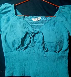 Stylish Tangy Ballon Crop Top. (Size - s) , (Color - Light Blue)
