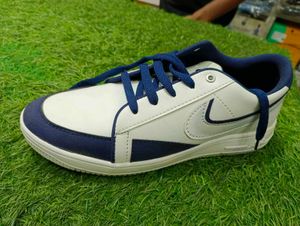 Nike Sneakers - Casual Style