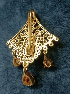 Vintage Inspired Gold Tone Brooch