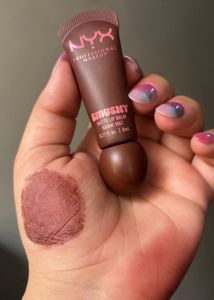 Nyx Smushy Matte Lipbalm :- Smudge Fudge