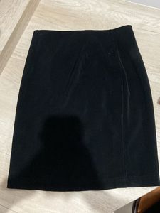 Medium Skirt