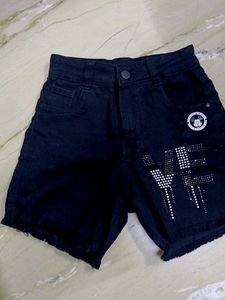 Cute Black Denim Shorts