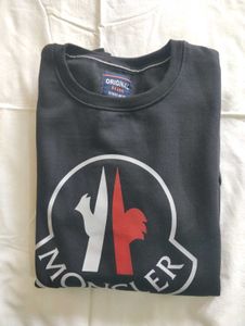 Black Sweatshirt