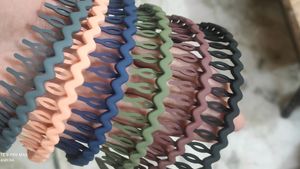 6pcs Pleastic Zig Zag Hairbands For Girls(7yr+)
