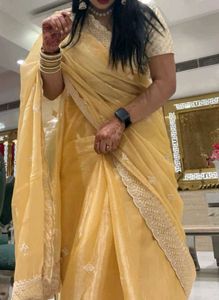 Shinny golden saree⚜️