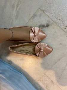 Bow Design Ballet