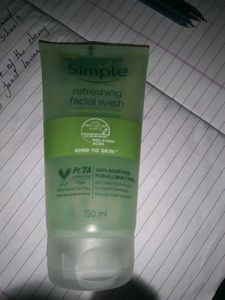 Simple Refreshing Facial Wash