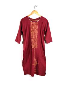 ₹30 Off Burgundy Printed Casual Kurta (Women)