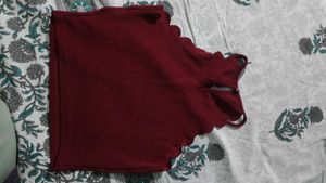 SHEIN Burgundy Crop Top