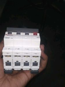 Miniature Circuit Breaker C32 MCB C3