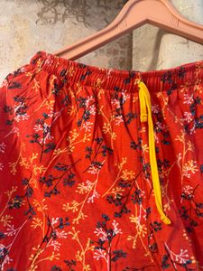 Red Floral Print Shorts- Waist- 30 Strechable