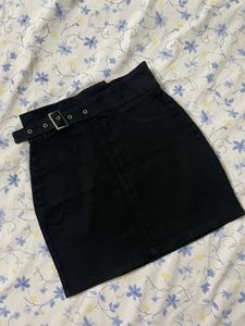 Y2k Black Belted Skirt🐈‍⬛