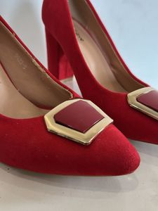 Party Wear Brand New Welvet Heel