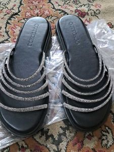 Chic Black Flats