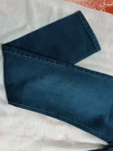 Men&#39;s Dark Blue Jeans