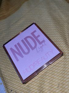 huda beauty nude light