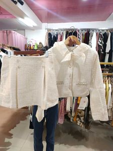 Elegant Cropped Tweed Jacket