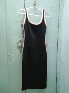 Sleeveless Black Dress