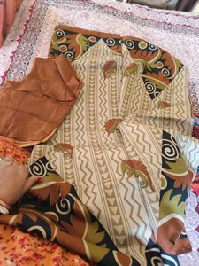 Saree With Blouse