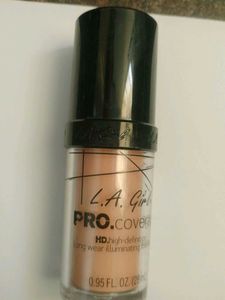 L.A. Girl Pro Coverage Foundation shade: porcelain