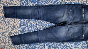 internation brand unisex strechable jeans.