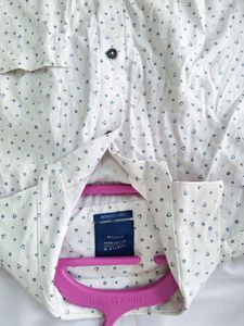 Men&#39;s Casual Shirt