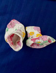 Set Of Baby Cap And Booties