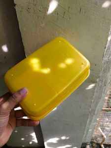 Fun Tom &amp; Jerry Kids Lunch Box - Yellow