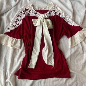 Lace coquette top with bow