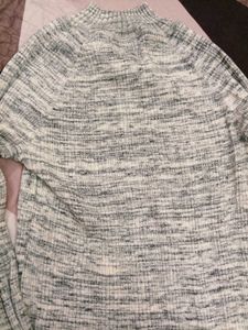 Gray Knit Long Sleeve Top
