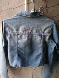 Cropped denim jacket
