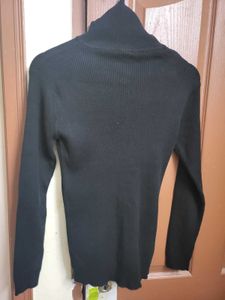 Denison Ribbed Neck Sweater