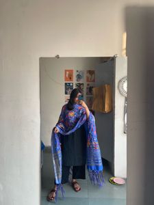 Floral Embroidered Dupattata