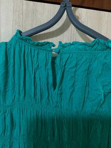 Green Sleeveless Dress